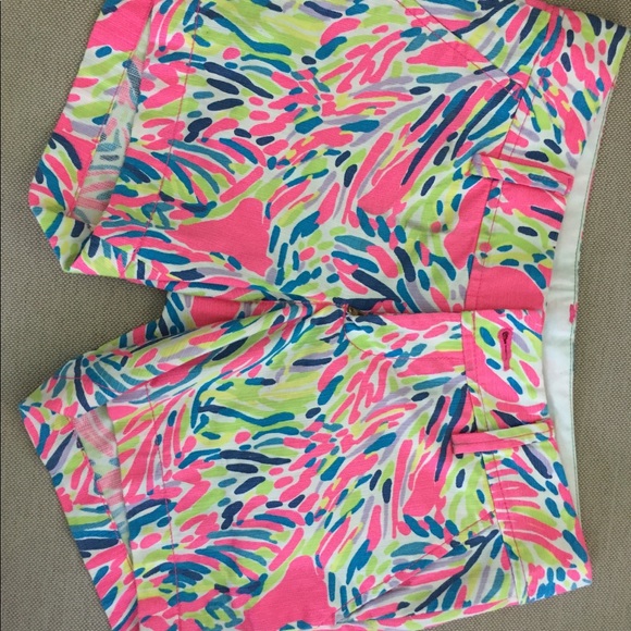 Lilly Pulitzer Callahan Shorts - Picture 6 of 12
